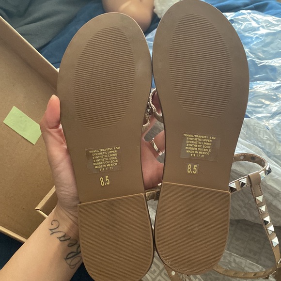 Steve Madden Travel Sandal - Picture 7 of 7